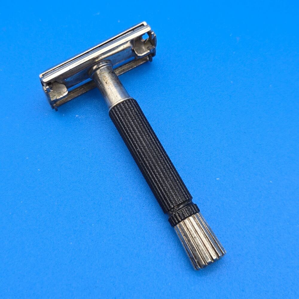 Vintage Gillette Black Handle Super Speed Safety Razor 1976 W USA